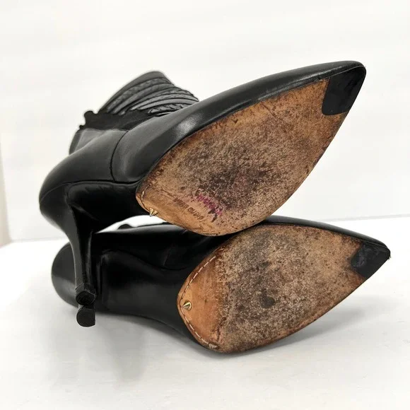 BRIAN ATWOOD Shoes Womens 8 Black Duris Heeled Leather Ankle Bootie Embossed